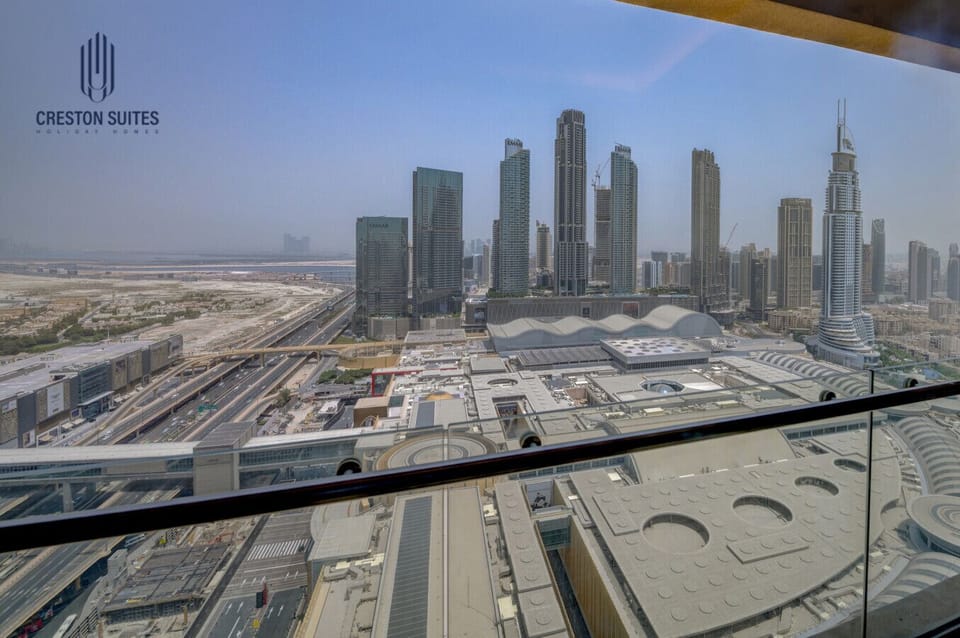 City views and balcony layouts may vary from one room to another due to the building’s design, but every space offers the same comfort and is perfect for unwinding