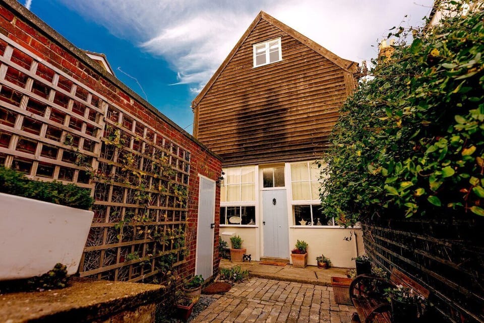 the Wellie Stern within its private courtyard