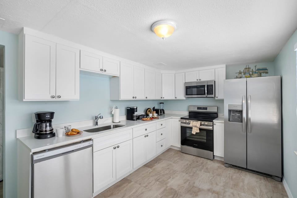 This space is ready for anything from light snacks to gourmet meals.