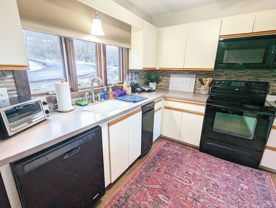 Fully Equipped Kitchen with All the Essentials! ✨