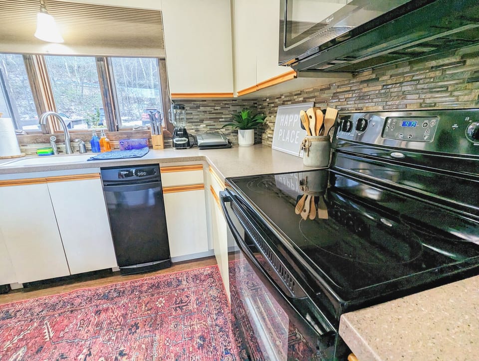 Cook with Ease—Fridge, Stove, Toaster & Microwave! ✨