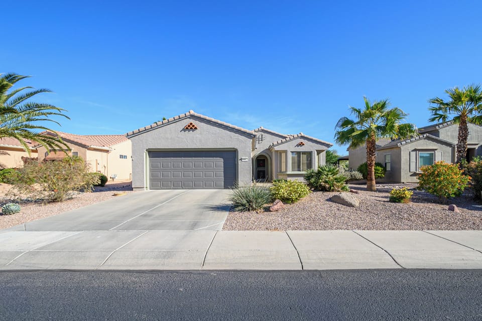 Private Home with 2 Bedrooms, 2 Baths and Office