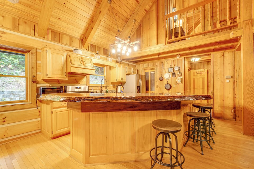 Kitchen | 1st Floor | Cooking Basics | Toaster | Microwave | Indoor Griddle