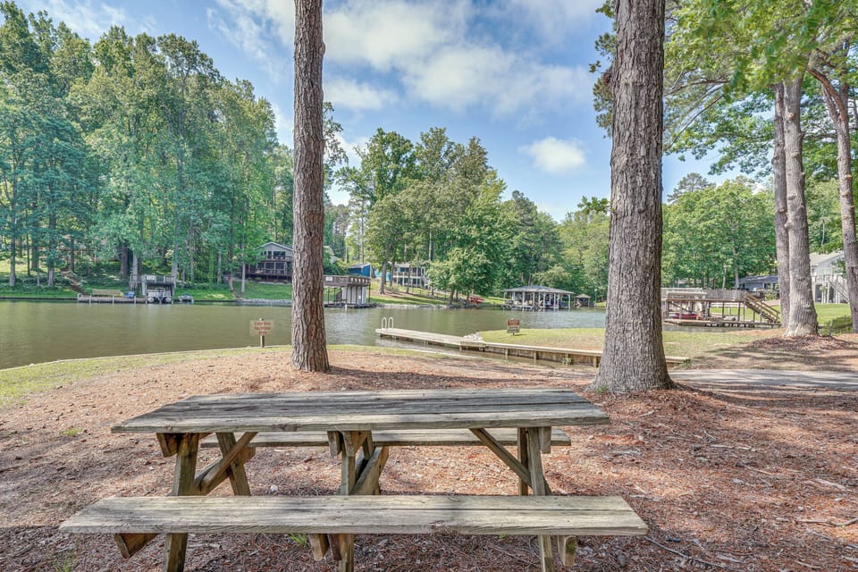 Eaton's Ferry Estates | Community Amenities | Boat Ramp | Playground