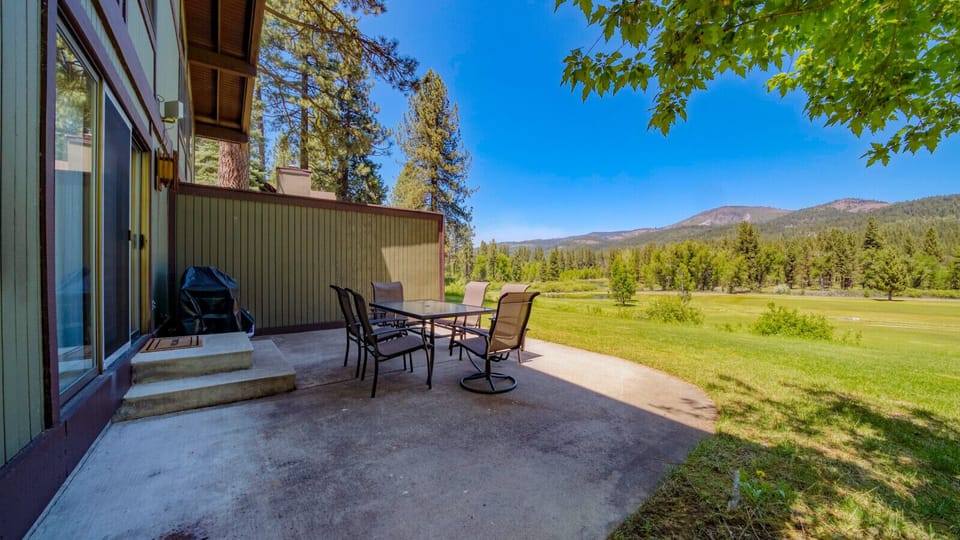 Al fresco dining anyone?