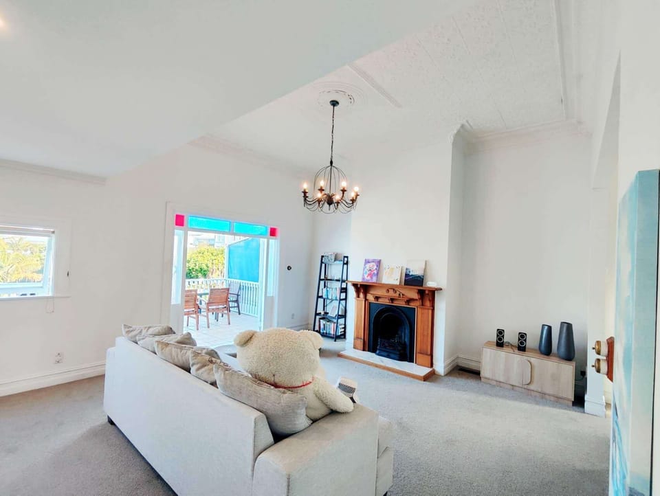 upstair living room