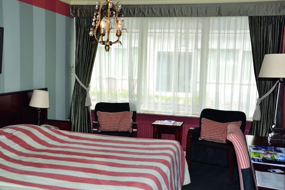 Unit with two Twin beds