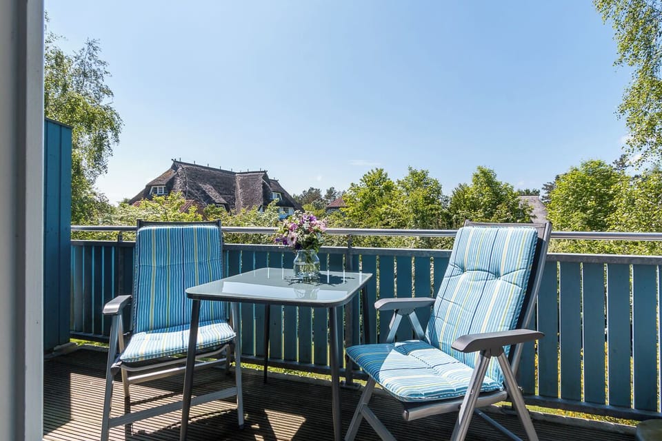 Cozy Terrace with a View of the Green