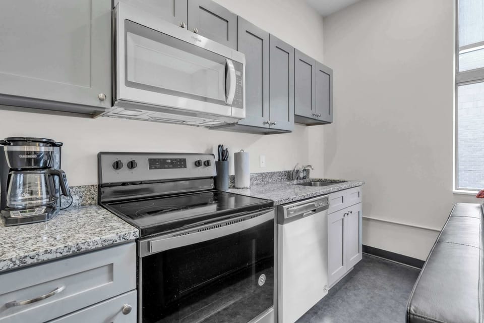 Fully equipped kitchen 