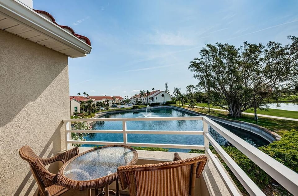 5-web-or-mls-Balcony 2