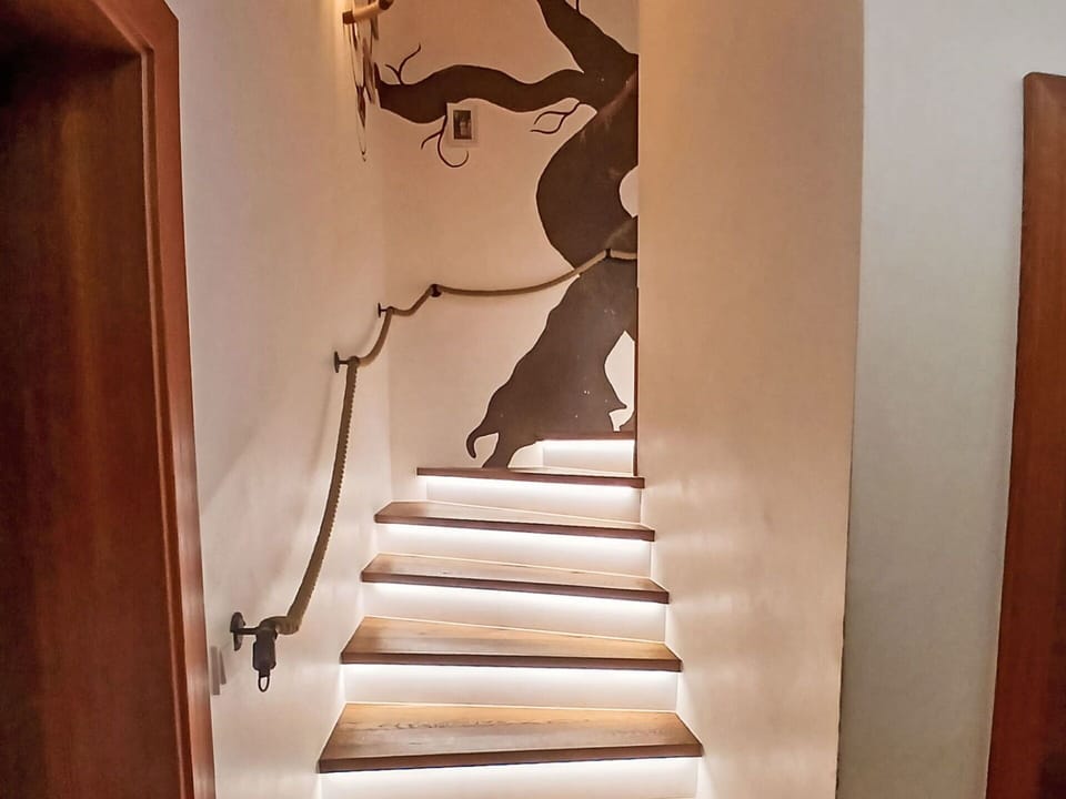 Wood, Stairs, Interior Design, Handrail, Wood Stain, Baluster, Paint, Hardwood, Design, Shadow