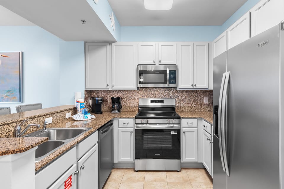 Full kitchen