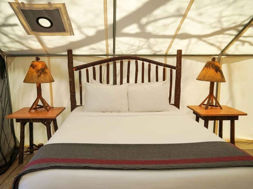 Unit with Queen bed and Twin Twin Bunk bed