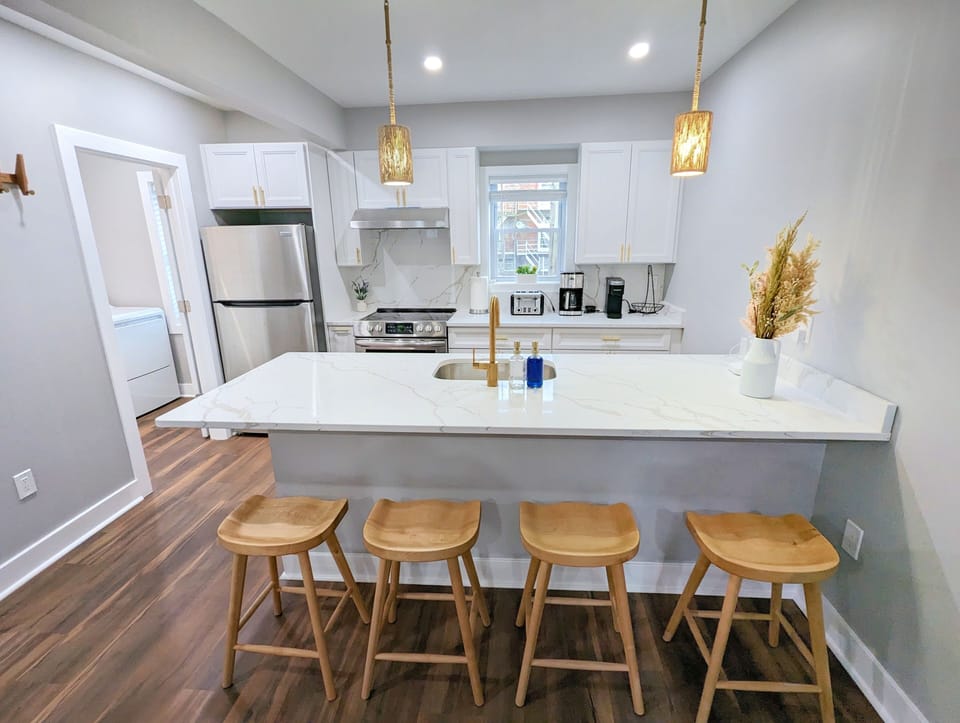 Experience culinary bliss with friends and family on our chic island!