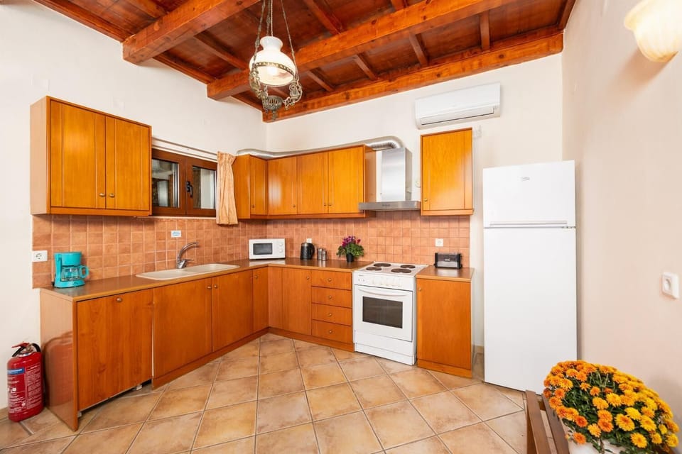 Equipped kitchen