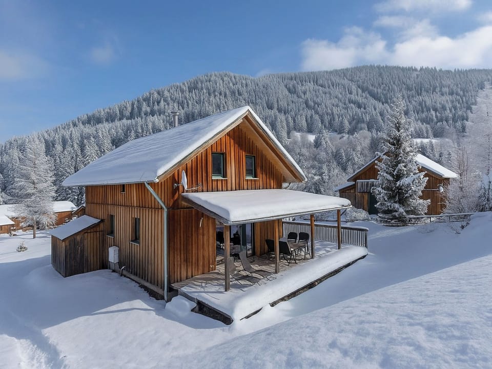 Holiday Home Exterior [winter]