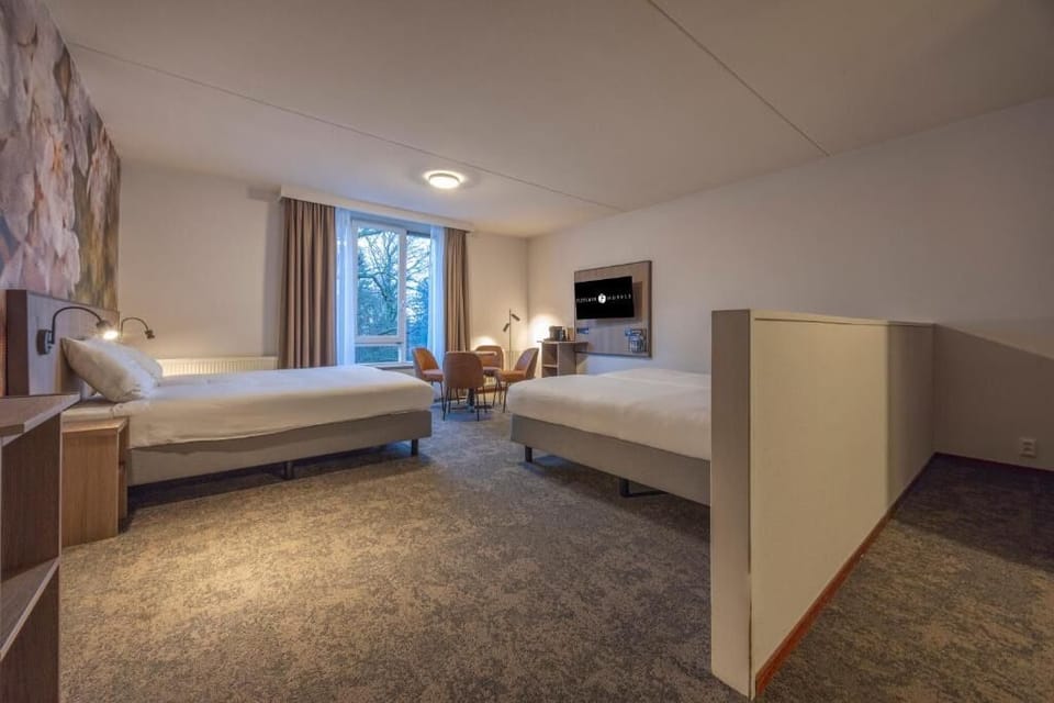 Unit with 4 Twin beds