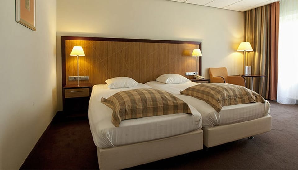 Comfortable Unit with Two Twin size beds