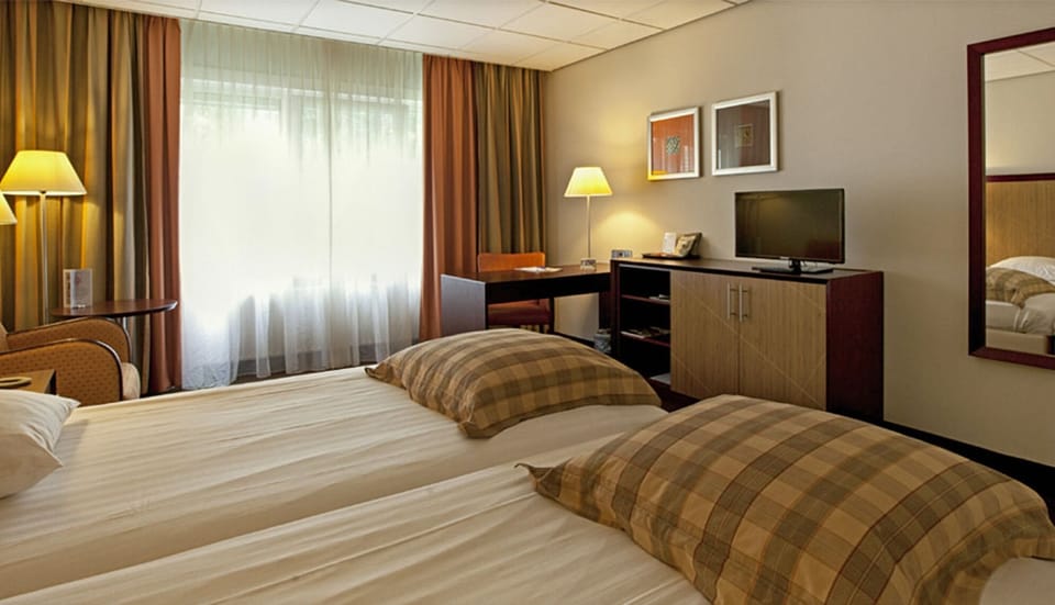 Unit with Two Twin size beds