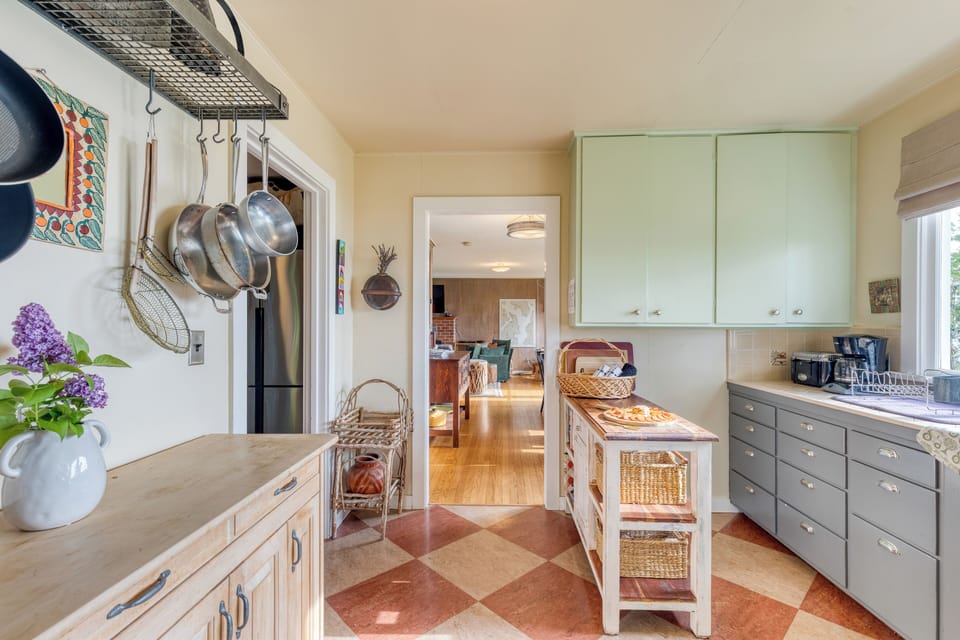 Well-equipped kitchen with modern appliances.