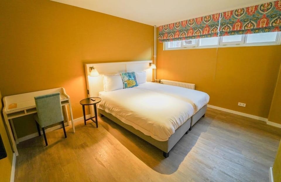 Unit with double bed. Exact unit will be assigned upon arrival. Views, colors, and decor may vary.
