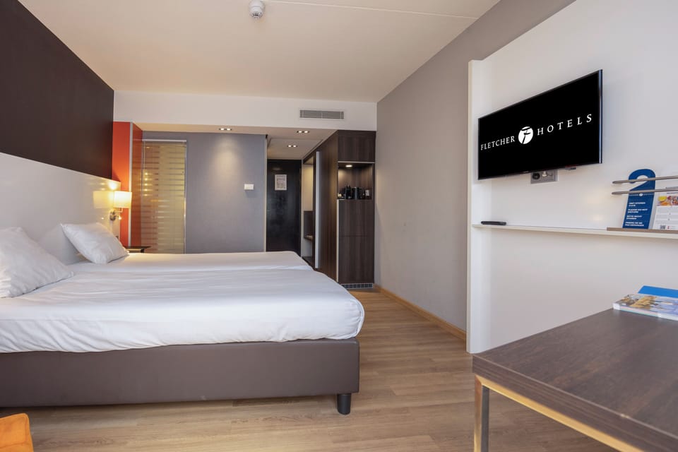 Unit with 4 Twin size bed