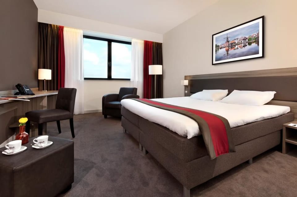 Unit with King size bed