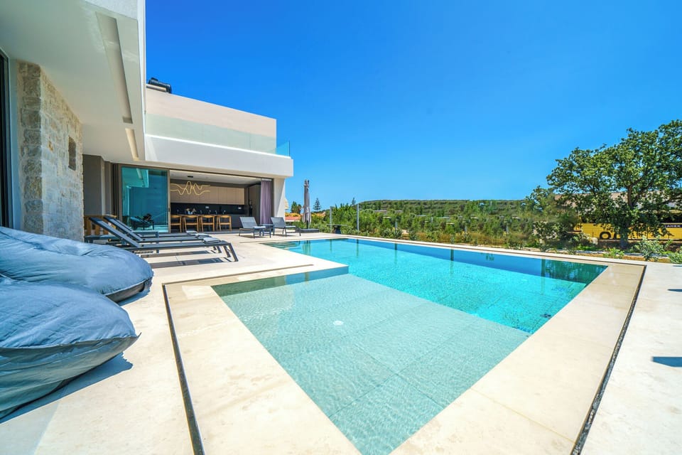 Private Pool with Shallow Area for the Kids