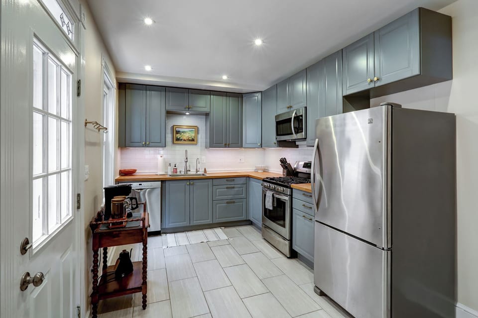 Fully stocked kitchen