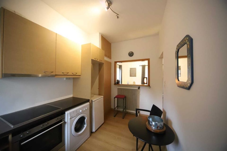 Casa Eva in Kifisia by Rent A Greek Home -  kitchen