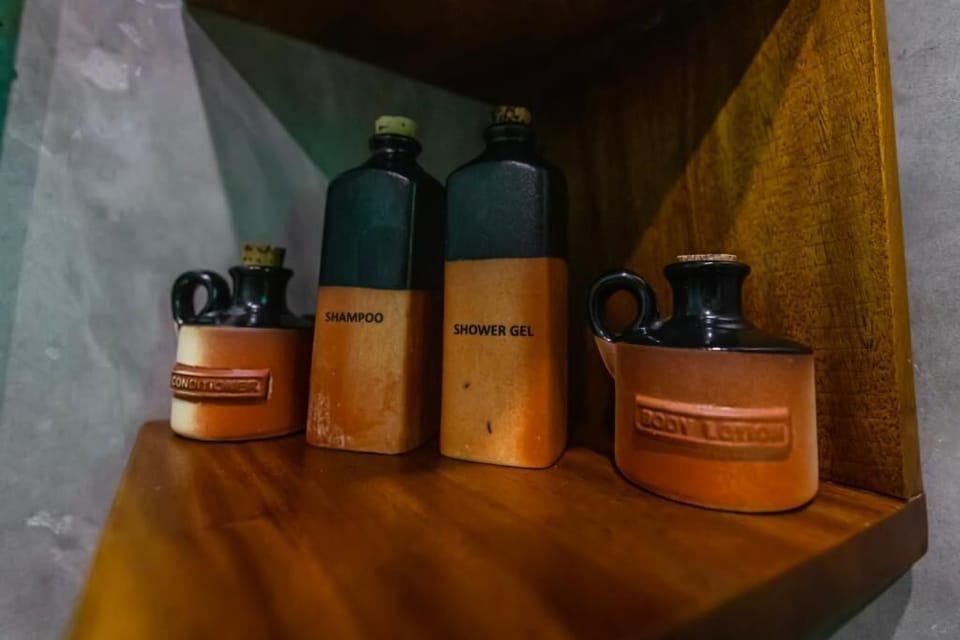 Bathroom amenities