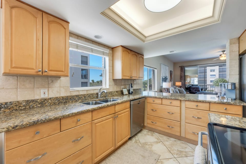 Fully equipped kitchen