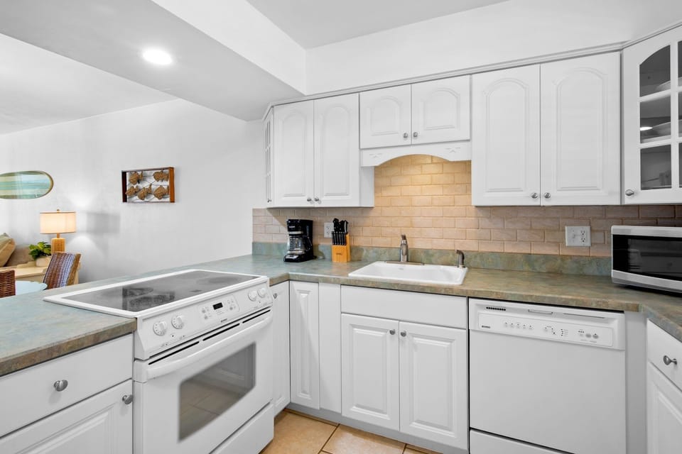 Fully equipped kitchen