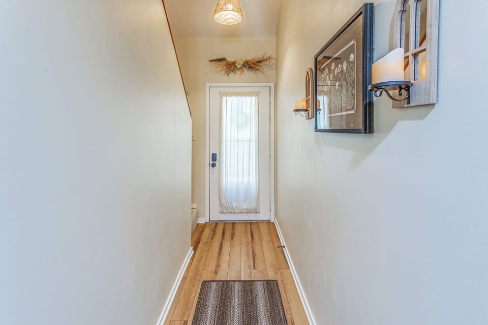 Unit Entrance | 1st Floor