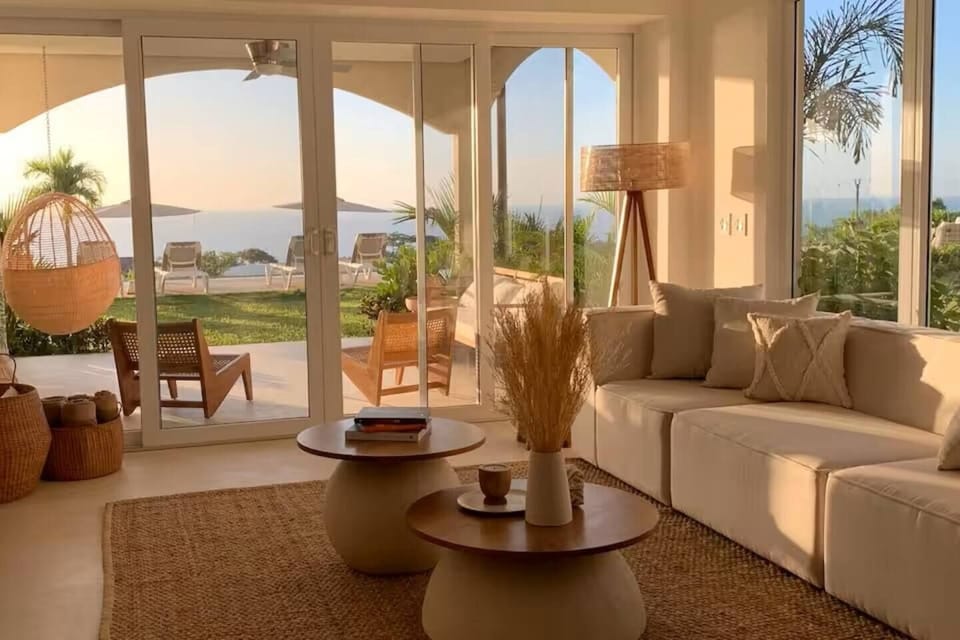 Living room (2)