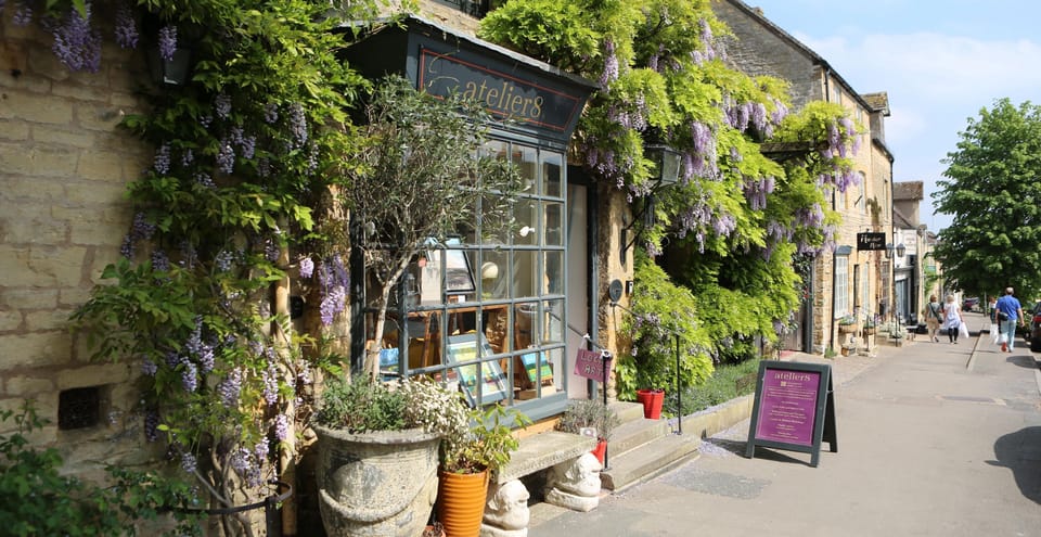 Browse the boutiques and dine at restaurants and pubs