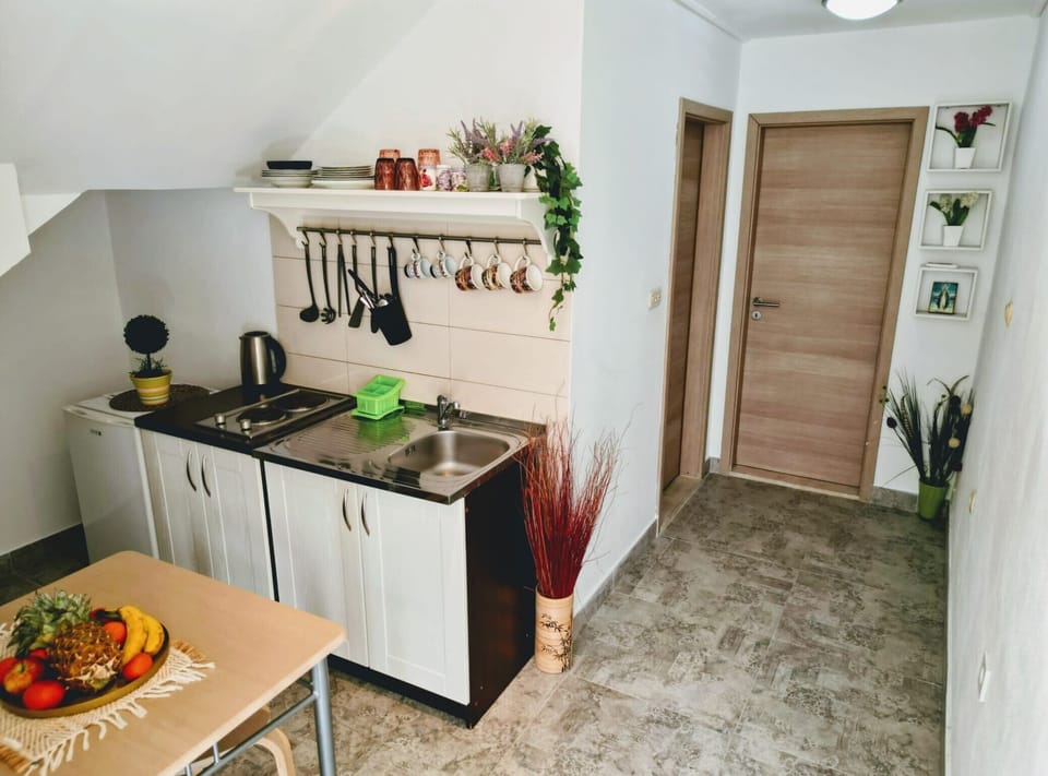 Kitchenette