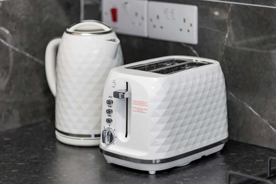 - Start mornings right with a kettle and toaster set in crisp white  
- Modern appliances for quick breakfast prep or tea breaks  
- Simple, stylish, and ready for your daily routine  