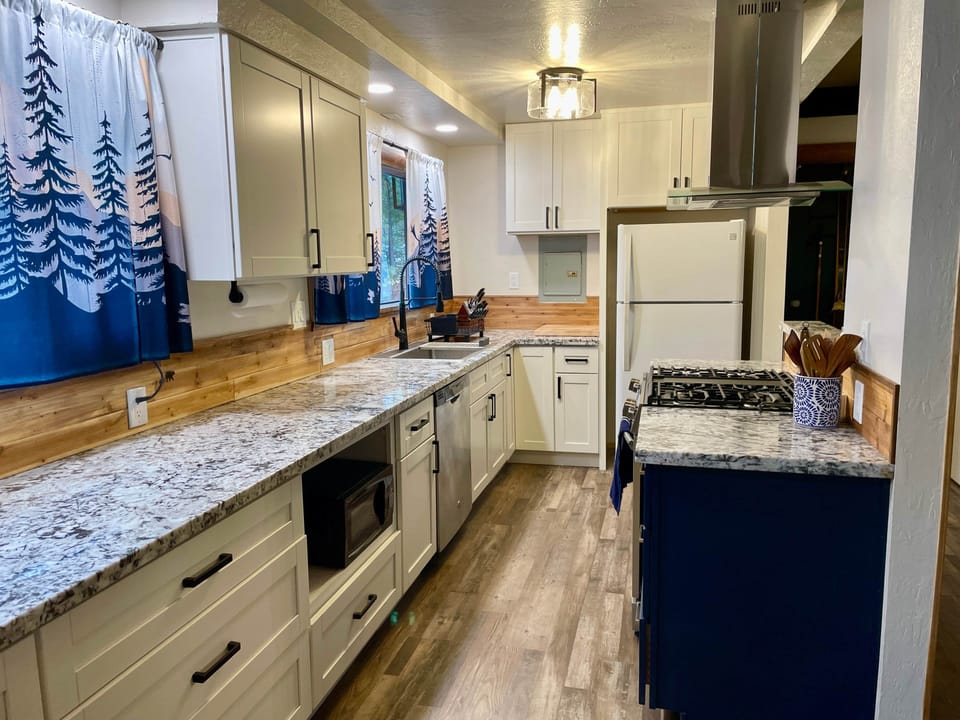 Main Level- Kitchen