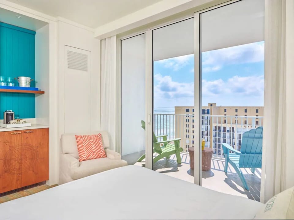 Unit with 2 Queen beds. Exact unit will be assigned upon arrival. Views, colors, and decor may vary.