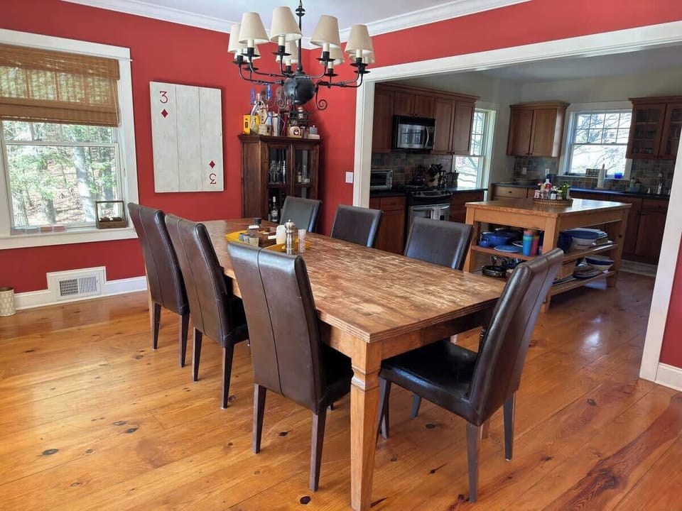 Dining room looking back to kitchen