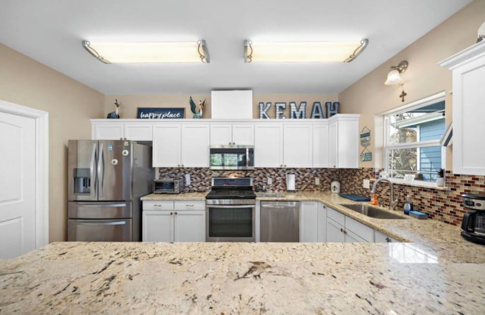 Spacious Kitchen