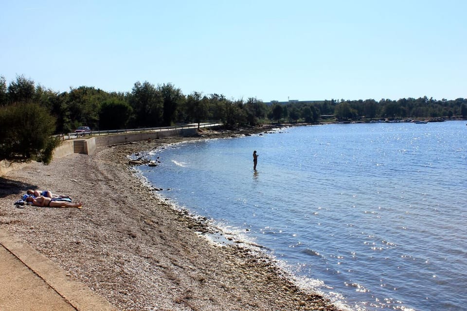 Nearby beaches