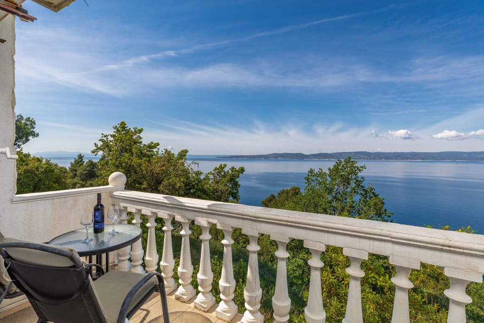Balcony 2