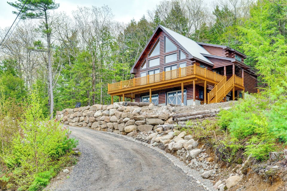 Conway Vacation Rental | 5BR | 3BA | 2,310 Sq Ft | 1 Step to Enter