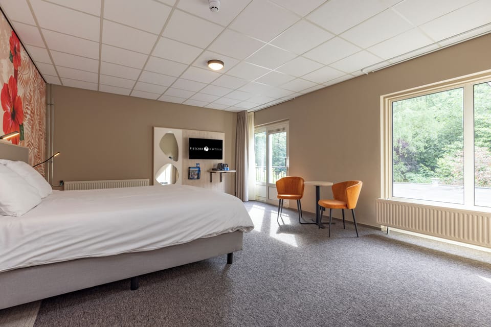 Unit with King size bed