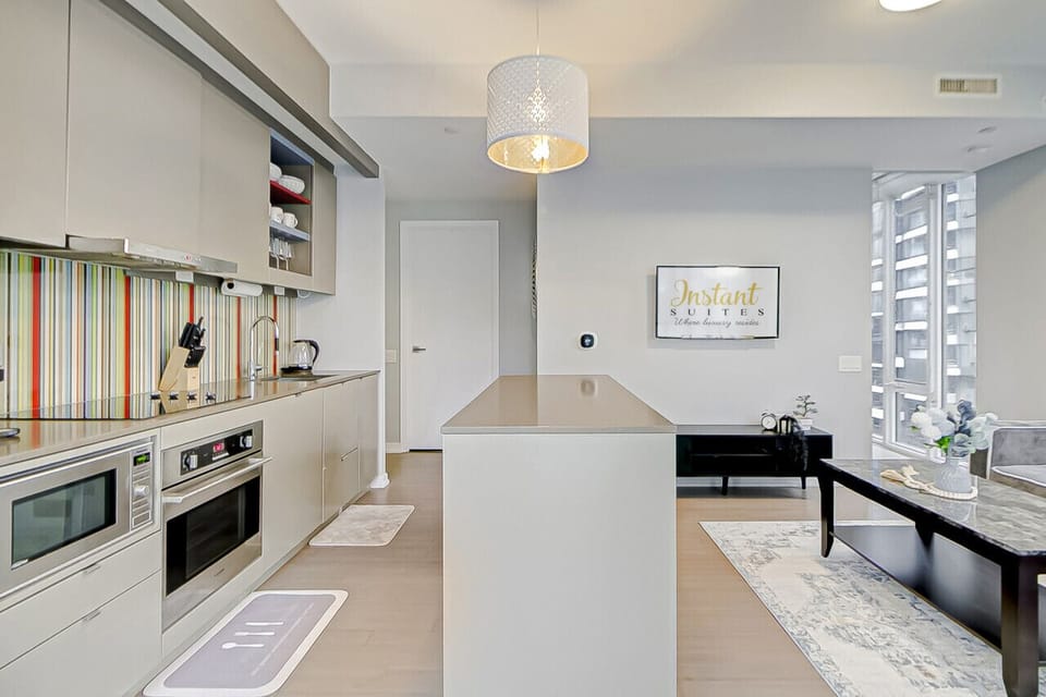 Convenience meets style: Everything you need, from cookware to wine glasses.