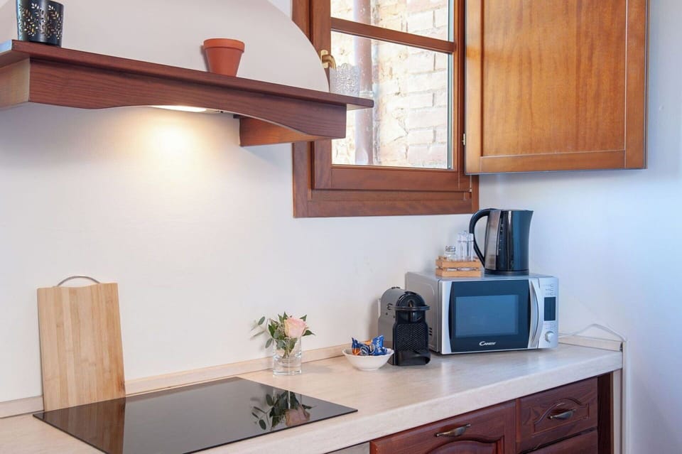 Autumn, Kitchen, Spring, Winter