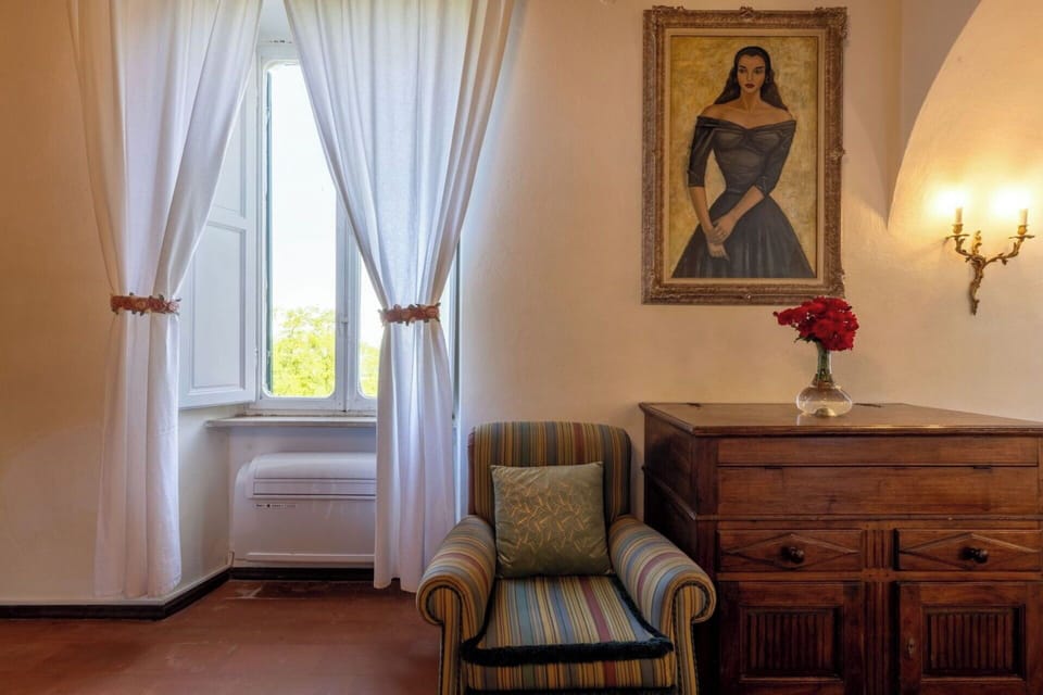 Autumn, Living Room, Spring, Summer