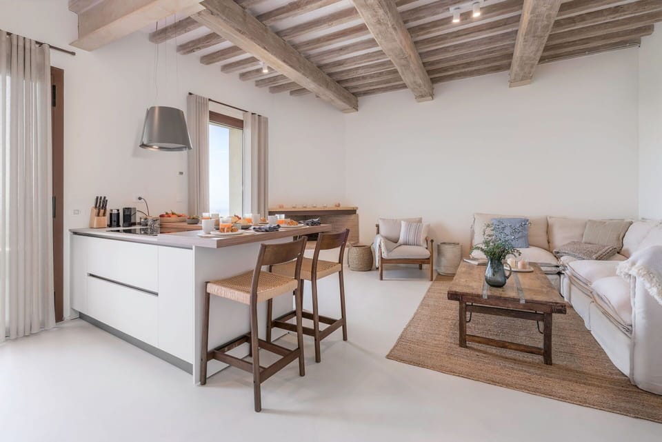 Autumn, Kitchen, Living Room, Spring, Summer